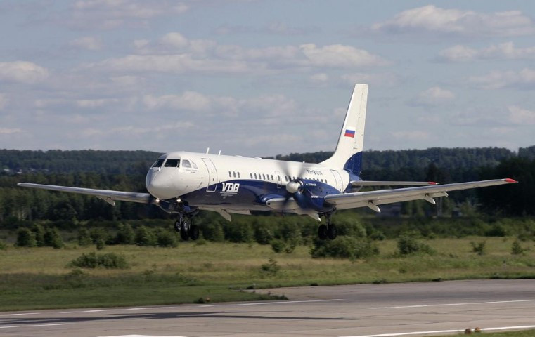 Hai động cơ cánh quạt của chiếc máy bay này là loại Klimov TV7-117ST với 6 lá cánh. Trên lý thuyết, loại vận tải cơ này sẽ có khả năng bay lên độ cao tối đa 7600 mét - thích hợp với việc vận tải hàng hóa lên khu vực núi cao.