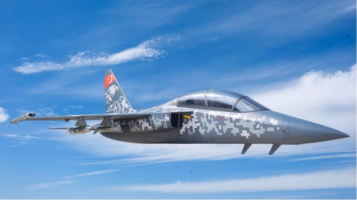 Trước đó, một số hãng truyền thông viết rằng Thổ Nhĩ Kỳ có thể tìm cách sao chép hệ thống tên lửa phòng không tầm xa S-400 Triumf của Nga để tạo ra tổ hợp vũ khí phòng thủ của riêng mình.