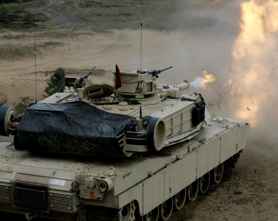 Tuy nhiên tiềm lực quân sự của quốc gia này ở thời điểm hiện tại, mới chỉ được đánh giá là "trên trung bình", chưa thực sự có đủ khả năng để đối đầu sòng phẳng với hải lục không quân Nga. Nguồn ảnh: Flickr.