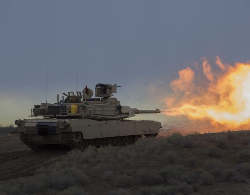 Ở phiên bản này, xe tăng sẽ có kèm trang bị hệ thống bảo vệ chủ động Trophy do Israel sản xuất, tăng cường khả năng tự vệ trước các loại vũ khí chống tăng phổ biến ngày nay.