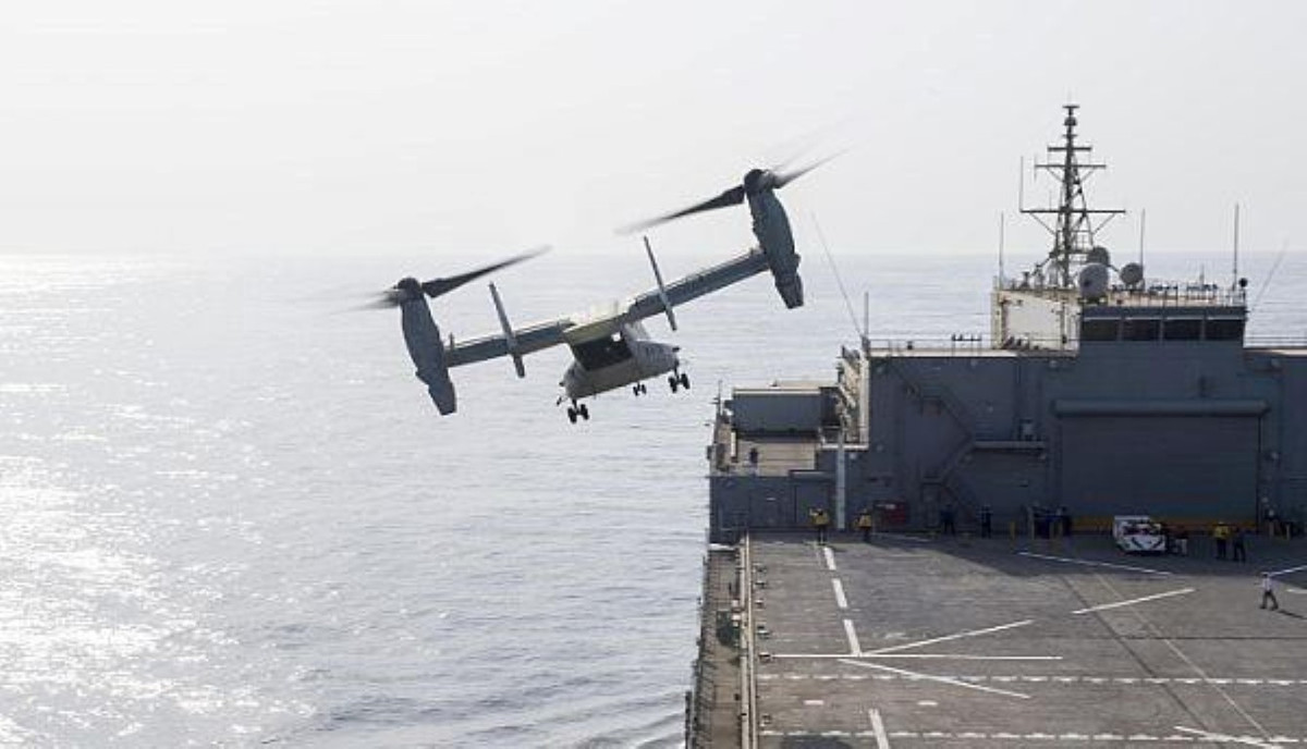 Bên cạnh đó tàu USS Miguel Keith (ESB-5) cũng trở thành xưởng bảo dưỡng, kho vũ khí.