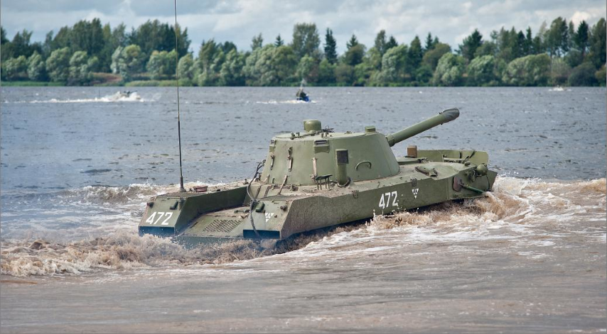 2S9 Nona-S được trang bị một pháo 120 mm 2A60 với chiều dài 1.8 m. Chúng có thể bắn ra đạn HE, đạn phốt-pho trắng và đạn khói.