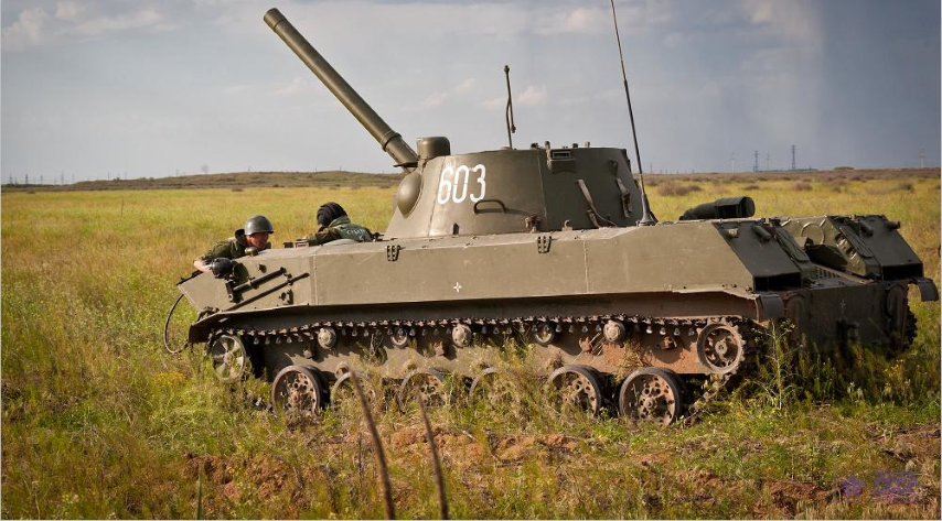 2S9 Nona-S có thể đạt tốc độ bắn tối đa 8-10 phát/phút với góc bắn từ -4 tới +80 độ. Điều này cho phép tấn công được nhiều mục tiêu ngay cả khi họ đang ẩn nấp.