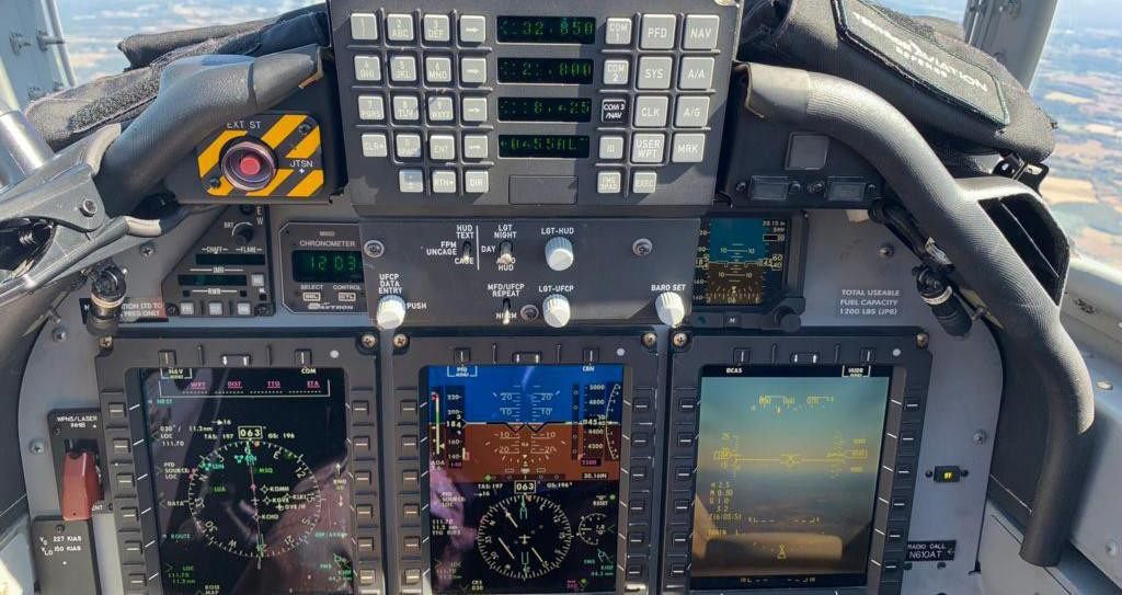 Ưu điểm của dòng máy bay cánh quạt này là bay xa, khả năng lưu lại trên không trung lâu có thể tới 5 giờ, đặc biệt nhất là giá thành khai thác rất rẻ.