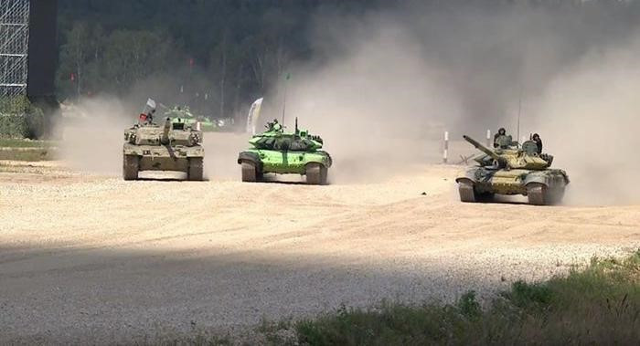Hiện cuộc đua vô địch giải Tank Biathlon trong khuôn khổ Army Games 2021 vẫn đang diễn ra, Nga và Trung Quốc vẫn đang cạnh tranh quyết liệt để giành chức vô địch.