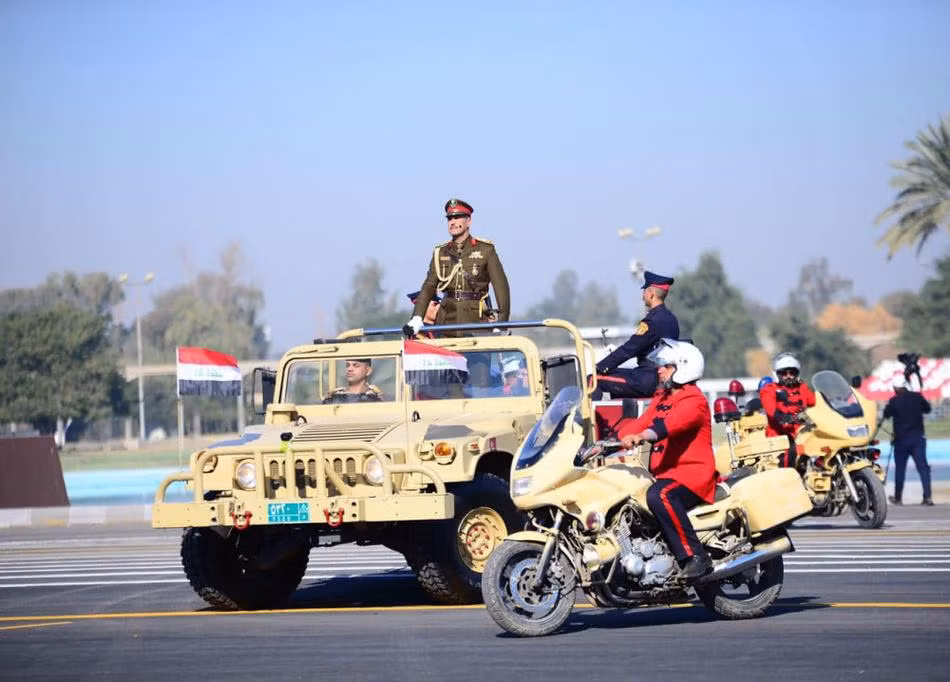 Thủ tướng Iraq cũng có bài phát biểu tại lễ duyệt binh, nhắc lại sự hy sinh của những người lính Iraq đã ngã xuống trong lịch sử để bảo vệ đất nước, người dân và lợi ích quốc gia. Nguồn ảnh: Sina.
