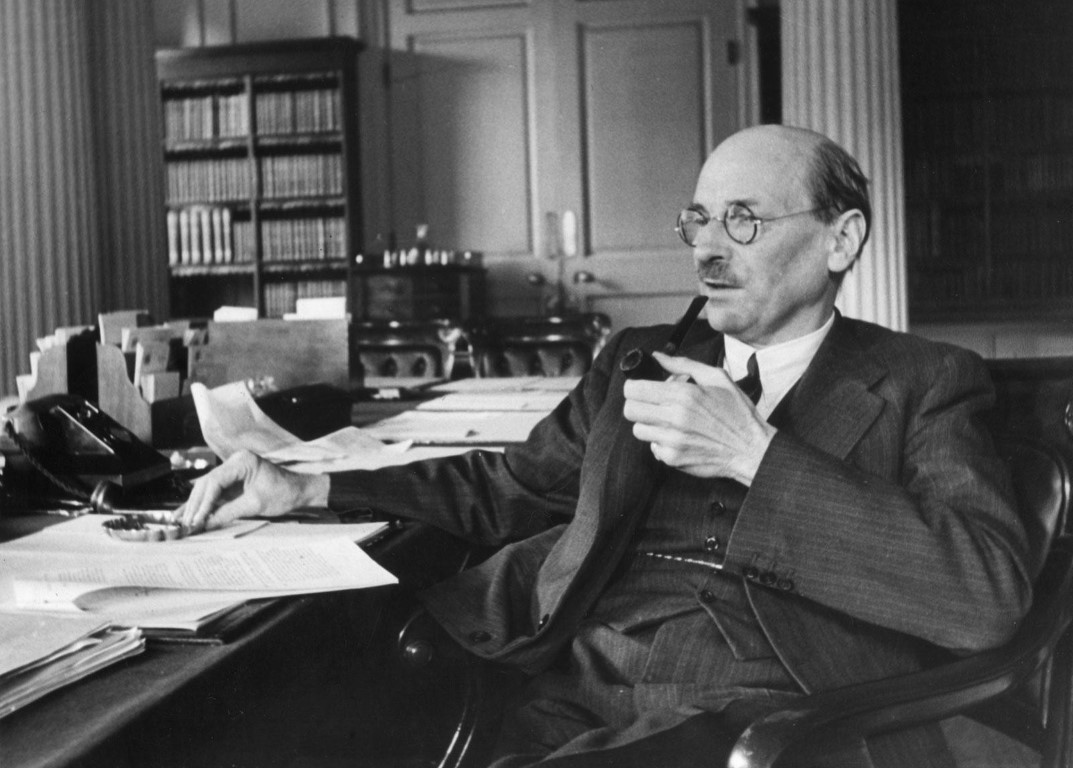 Ngay sau khi sao chép thành công, Liên Xô đã sản xuất động cơ hàng loạt và trang bị cho tiêm kích hiện đại MiG-15 khi đó.