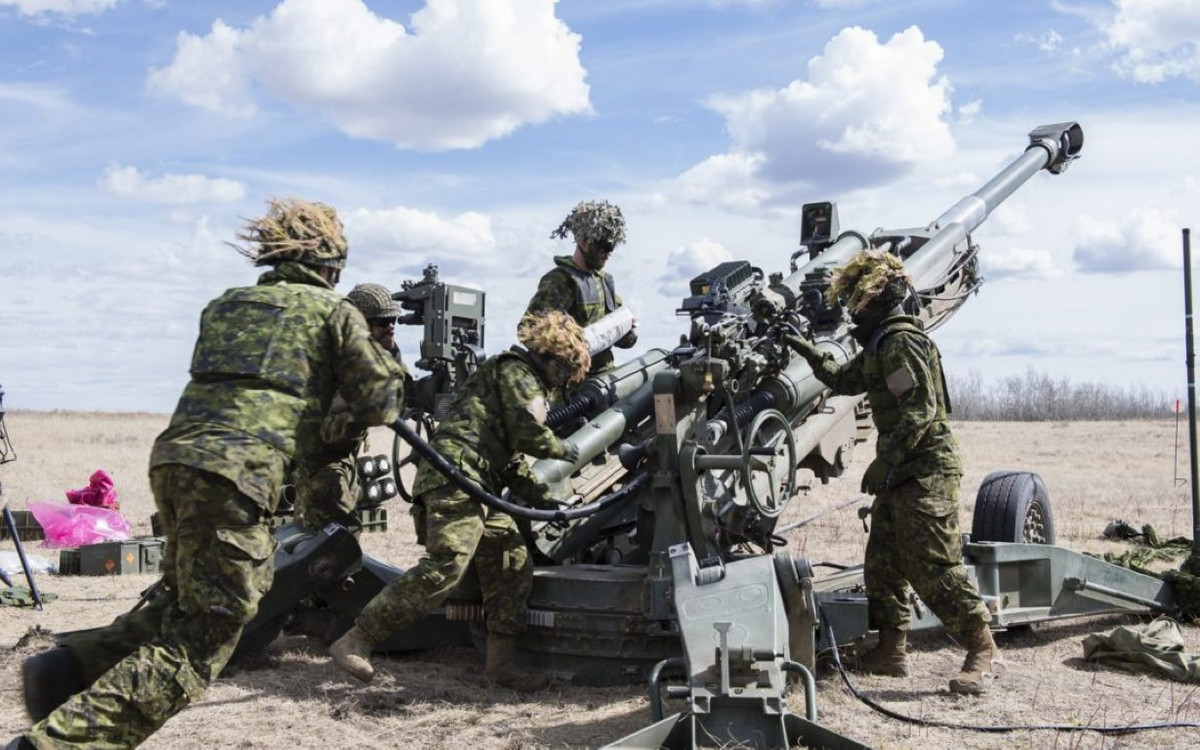 Ngay lập tức, buổi huấn luyện buộc phải dừng lại, những nạn nhân của vụ việc hy hữu được đưa tới trạm xá quân y, trong khi đó lực lượng quân canh được triệu tập để làm rõ vụ việc.