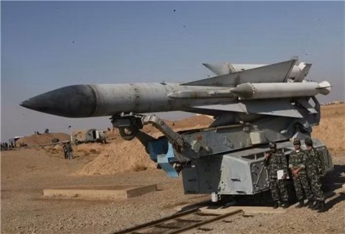 Thậm chí trong trường hợp có nhìn thấy F-35 vì một số lý do đặc biệt đi nữa thì việc tên lửa dẫn đường của tổ hợp S-200 Angara tiêu diệt thành công nó cũng có xác suất cực kỳ thấp.