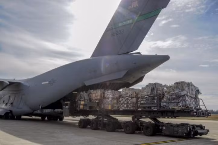 Tuy nhiên theo giới chuyên gia phân tích tại Nga, rõ ràng Kiev có kế hoạch sử dụng những loại vũ khí hiện đại chỉ để tước đi khả năng chống trả các cuộc tấn công của lực lượng dân quân Donbass.