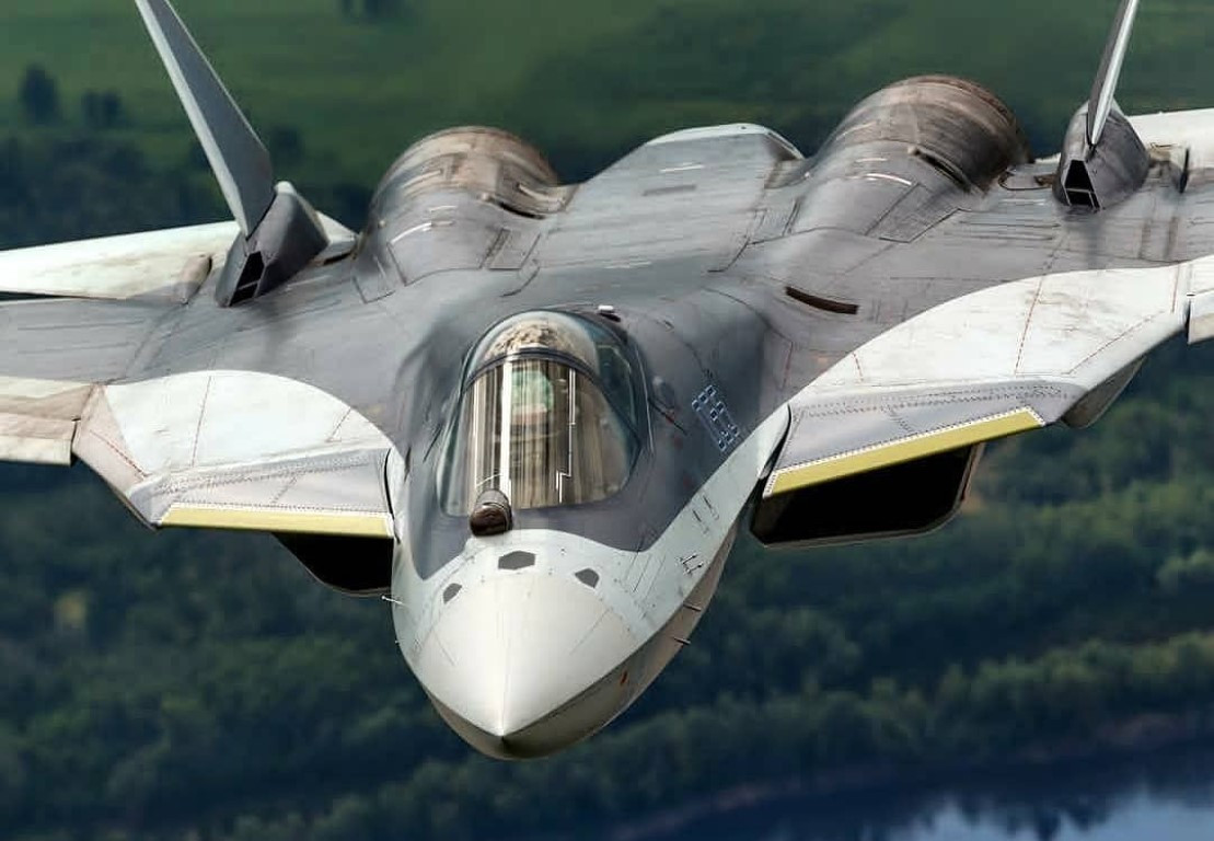 Moscow cũng hoàn toàn nhận ra việc sản xuất tiêm kích Su-57 bị chậm so với kế hoạch, nên đã tăng cường cải tiến các loại tiêm kích thế hệ 4++, để đủ tiềm lực đối phó với mối nguy hiểm từ tiêm kích thế hệ 5 Mỹ, NATO.