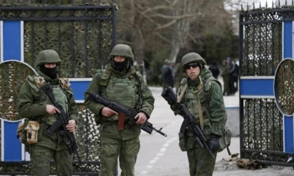 Giáp trên bộ quân trang Ratnik giúp lính Nga có thể an toàn trước cả đạn xuyên giáp của súng trường bắn tỉa.