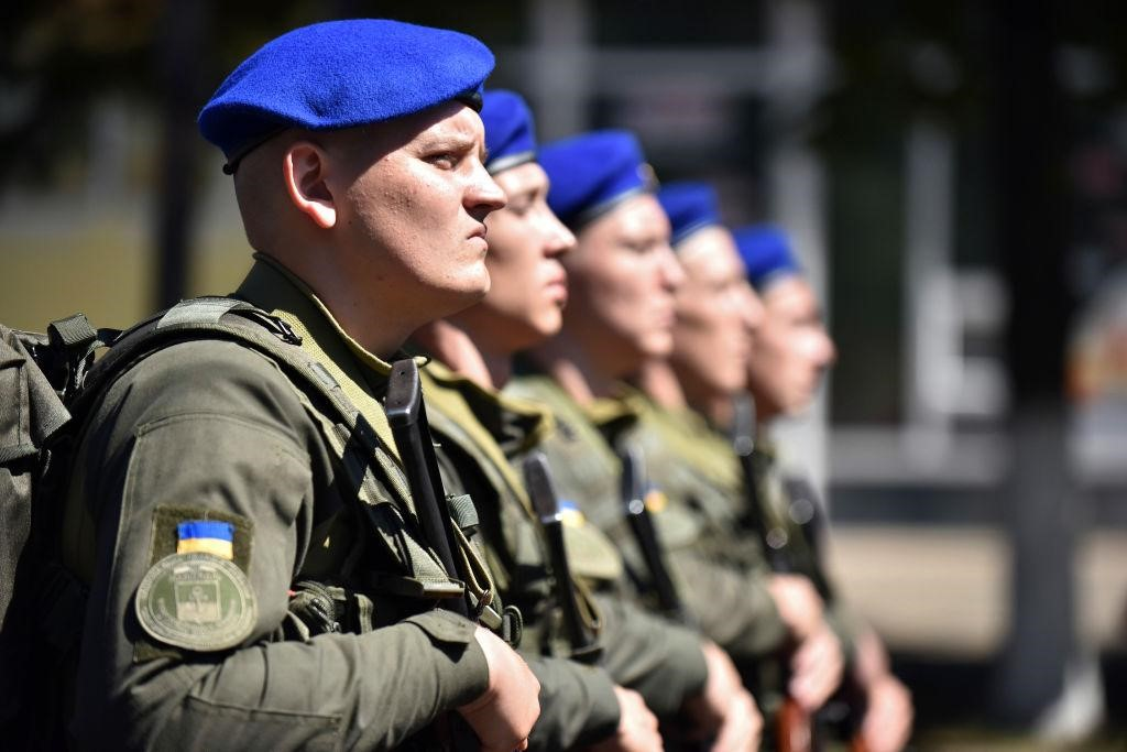 Trước những lời phát biểu của ông Molivanov, truyền thông Nga dự đoán trong cuộc gặp giữa hai Tổng thống Zelensky và Biden tại thủ đô Washington, sẽ không có một cam kết cụ thể nào từ phía Mỹ, ngoại trừ lời yêu cầu chống tham nhũng và kiểm soát giới tài phiệt.