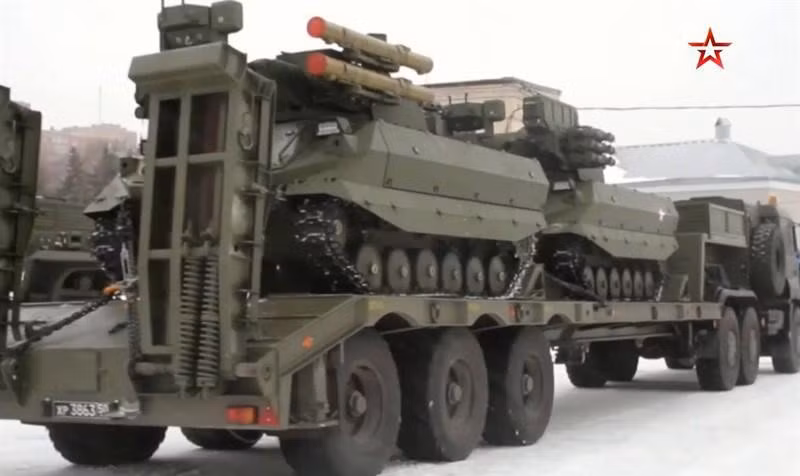 Theo ghi nhận từ chiến trường, khả năng điều khiển từ xa (tele-operation) của robot Uran-9 rất kém, đôi lúc bị mất kiểm soát trong cự ly ngắn, không hề có khả năng tự hành trình.