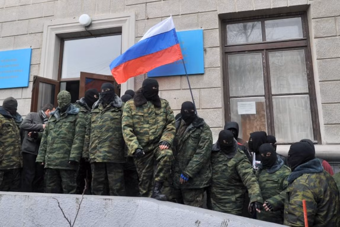 Ông cũng cho biết lực lượng vũ trang của Ukraine đã nhận lệnh ngừng bắn, và sẽ chỉ nổ súng trong trường hợp bị tấn công trước.