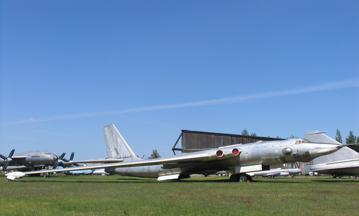Ngay khi chúng xuất hiện, NATO đã đặt biệt danh cho loại máy bay ném bom xuyên lục địa này là 'Bison', M-4 được chế tạo để mang bom hạt nhân.