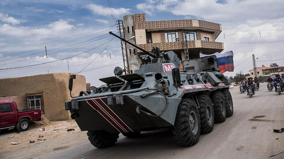 "Máy bay không người lái của Thổ Nhĩ Kỳ chủ yếu phải đối mặt với các hệ thống phòng không lỗi thời, thường là của Liên Xô, được hiện đại hóa tốt nhất trong những năm 1990. Người Armenia bị mất trị giá hơn 1 tỷ USD thiết bị".