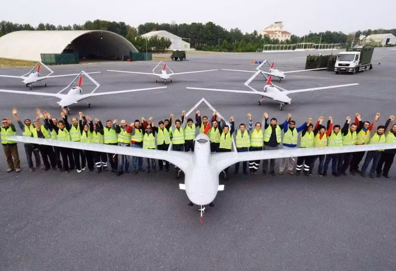 Máy bay không người lái của Thổ Nhĩ Kỳ thực sự đã làm hết sức mình, ghi được nhiều chiến công trên chiến trường ở các khu vực khác nhau, và một số người nói rằng Moscow đang sợ hãi trước sức mạnh quân sự ngày càng tăng của Ankara.