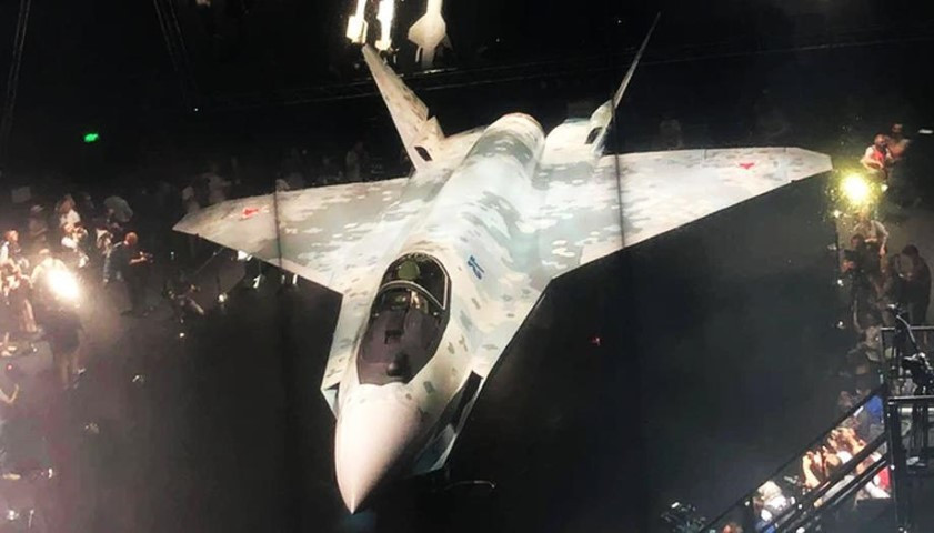 Lúc này quân đội UAE đã bắt đầu tìm kiếm phương án thay thế cho máy bay chiến đấu tàng hình của Mỹ.