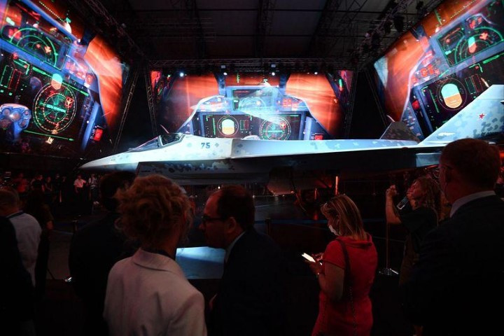 Trong bối cảnh đó, sự hiện diện của pháo hàng không vẫn là rất cần thiết, hơn nữa vũ khí này còn phát huy tác dụng trước những mục tiêu có giá thành rẻ và cơ động kém, không nhất thiết phải sử dụng tên lửa đắt tiền.