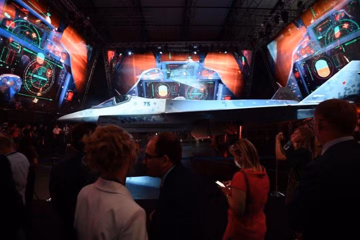 Trong bối cảnh đó, sự hiện diện của pháo hàng không vẫn là rất cần thiết, hơn nữa vũ khí này còn phát huy tác dụng trước những mục tiêu có giá thành rẻ và cơ động kém, không nhất thiết phải sử dụng tên lửa đắt tiền.