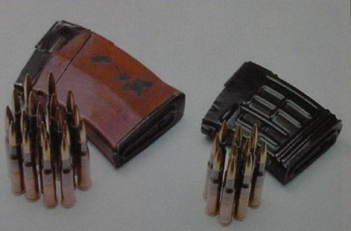 Súng được trang bị kính ngắm quang học tháo rời PSO-1.