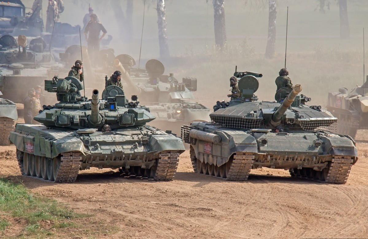 Một trong những tính năng chính của xe tăng T-90M là khả năng chia sẻ dữ liệu với các phương tiện khác trong thời gian thực. Điều này sẽ giúp các xe tăng phối hơp hiệp đồng tác chiến hiệu quả.