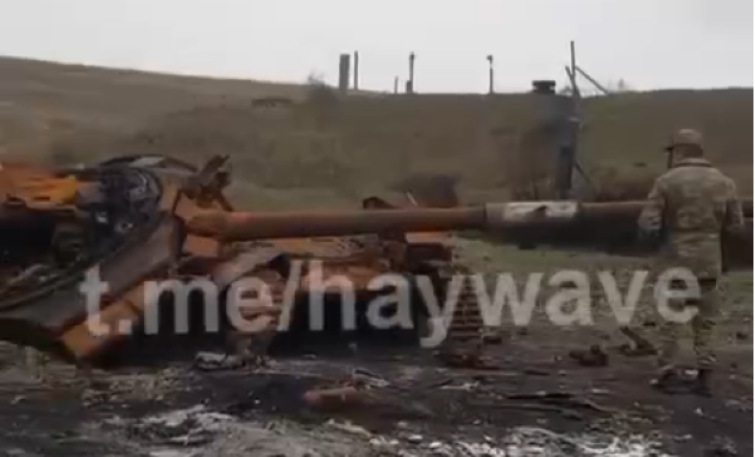Theo những thông tin ban đầu, chiếc xe tăng này đã bị phá hủy bởi pháo binh Armenia, tuy nhiên không rõ thời gian đoạn video này được ghi lại.