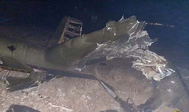 Trực thăng vũ trang Mi-24 Nga trúng tên lửa phòng không vác vai hôm 9-11-2020, trong lúc hộ tống đoàn xe thuộc căn cứ số 102 của quân đội Nga di chuyển ở vùng Yeraskh của Armenia, gần biên giới Cộng hòa Tự trị Nakhichevan thuộc Azerbaijan.