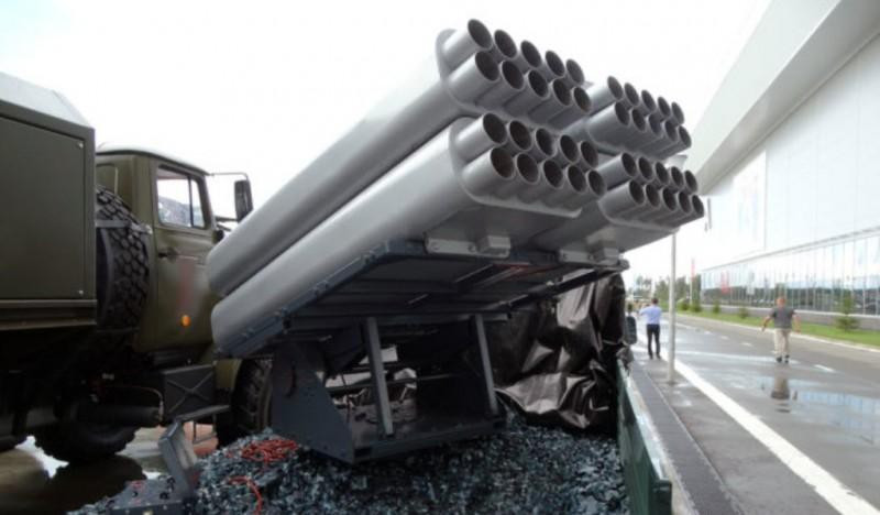 Ý tưởng của các nhà chế tạo vũ khí Nga theo nhận định dựa trên sự thành công của tổ hợp Flute MLRS do Belarus chế tạo, với sự trợ giúp của vũ khí này, có thể tiêu diệt nhân lực, xe bọc thép và các đối tượng được bảo vệ của kẻ thù.