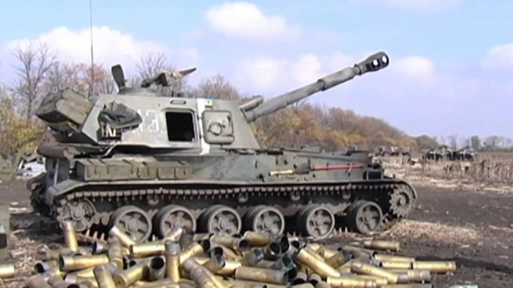 Nhà báo Nga đã hướng sự chú ý đến thực tế là tuyên bố của các chính trị gia Ukraine thời gian gần đây từ Kiev và tình hình trên đường dây liên lạc nói chung cho thấy Ukraine từ chối thực hiện thỏa thuận đạt được trước đó ở Minsk và cố tình làm trầm trọng thêm tình hình.