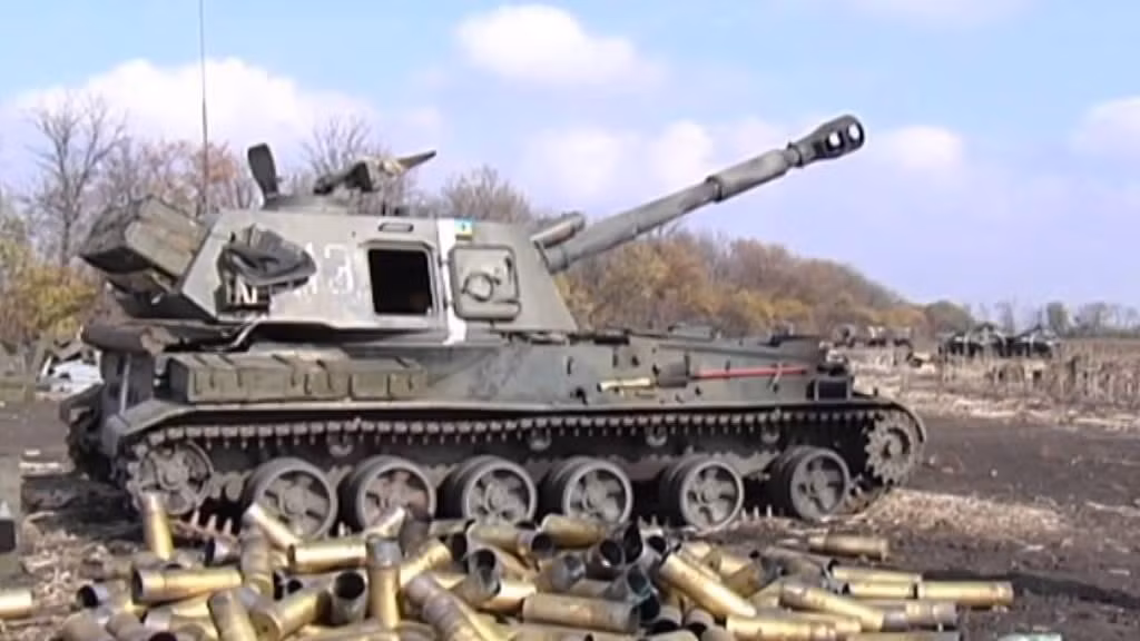 Nhà báo Nga đã hướng sự chú ý đến thực tế là tuyên bố của các chính trị gia Ukraine thời gian gần đây từ Kiev và tình hình trên đường dây liên lạc nói chung cho thấy Ukraine từ chối thực hiện thỏa thuận đạt được trước đó ở Minsk và cố tình làm trầm trọng thêm tình hình.