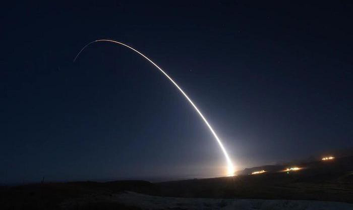 Tên lửa Minuteman III của Mỹ được đánh giá là khắc tinh của các hệ thống đánh chặn, bao gồm cả hệ thống đánh chặn đang trực chiến mới nhất S-400 và cả S-500 sau này của Nga.