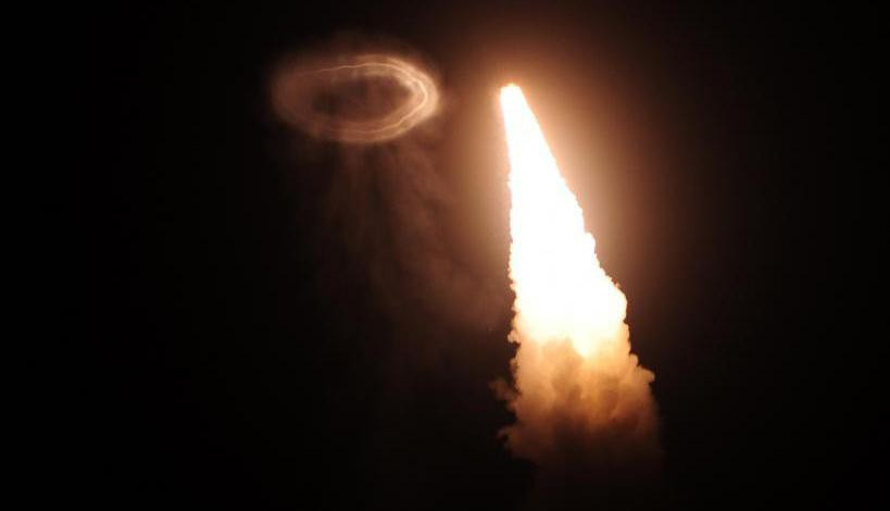 Theo những thông tin được công khai, Minuteman III là loại tên lửa liên lục địa (ICBM), áp dụng mô hình phóng đa đầu đạn phân hướng, đa phương thức dẫn đường, có thể mang nhiều đầu đạn hạt nhân, do hãng Boeing của Mỹ sản xuất.