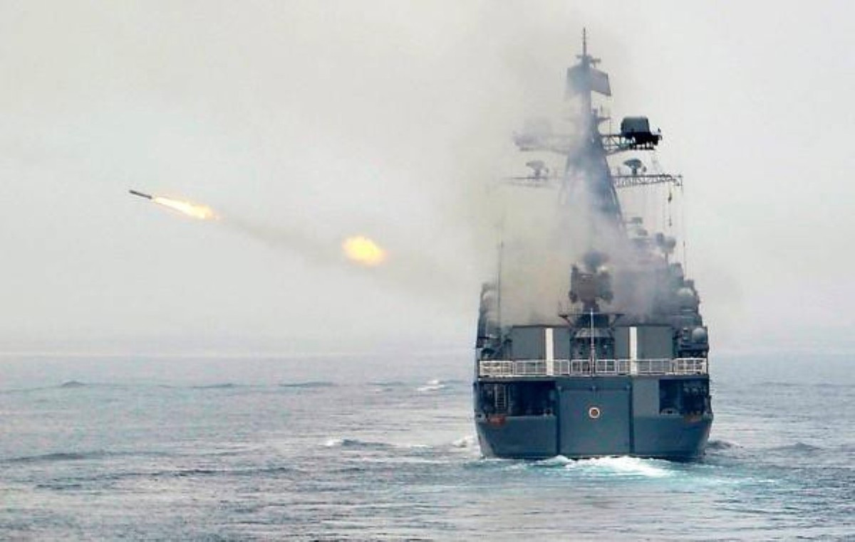 "Nguyên soái Shaposhnikov" và nhiều tàu cùng lớp sẽ vẫn phục vụ trong vài chục năm nữa, giải quyết vấn đề cấp thiết của Moskva hiện nay đó là thiếu tàu chiến cỡ lớn đủ khả năng viễn dương.