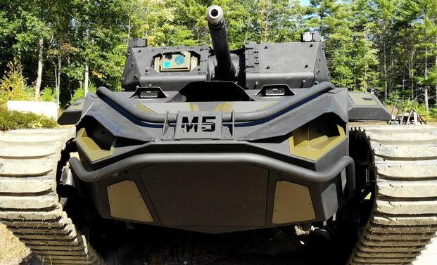 Để phòng vệ, M5 Ripsaw được hệ thống phun khói ngụy trang, hệ thống gây nhiễu tín hiệu điều khiển tên lửa chống tăng.