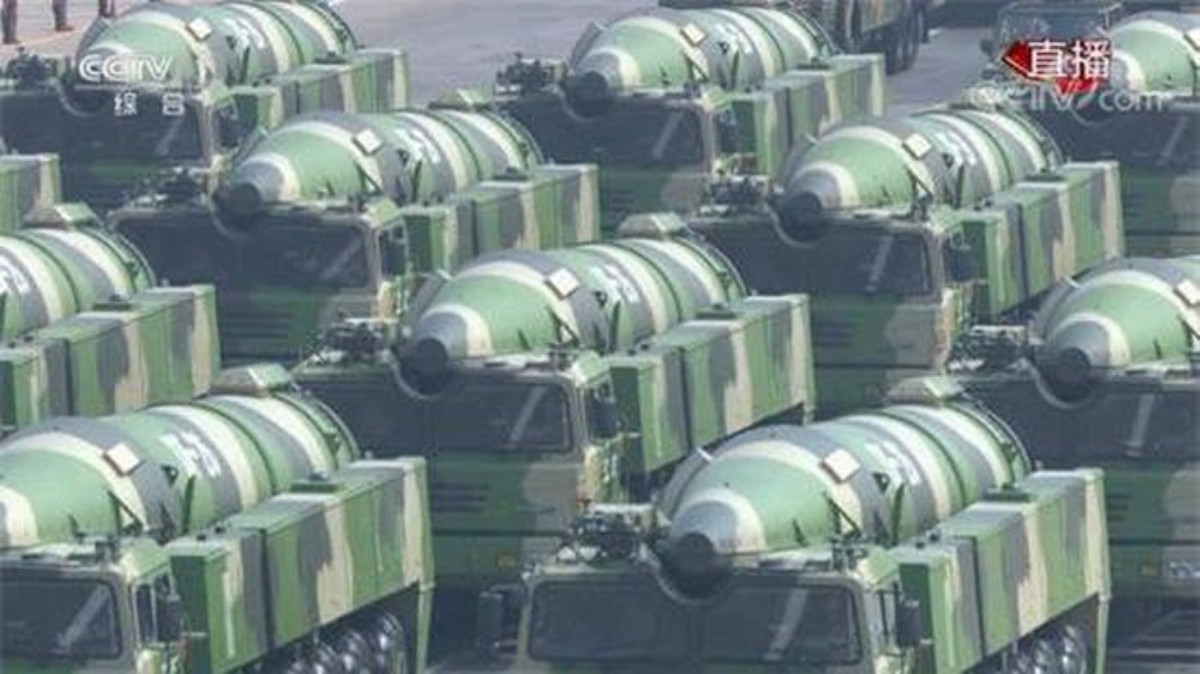 Ngoài ra, mỗi quả tên lửa DF-26 còn có chi phí sản xuất vào khoảng 21 triệu USD - đồng nghĩa với việc, Trung Quốc có thể sản xuất với số lượng lớn, do chi phí sản xuất thấp hơn so với các loại tên lửa cùng loại của Mỹ.