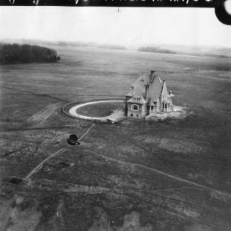 Cho tới nay, chiến dịch Biting của biệt kích Anh vẫn được coi là một huyền thoại, khi lực lượng này đã mang được trọn vẹn dàn radar về nước, khiến Đức chịu thiệt hại nặng nề sau khi bị Đồng minh bắt bài, nhờ vào nghiên cứu dàn radar này. Nguồn ảnh: BI.