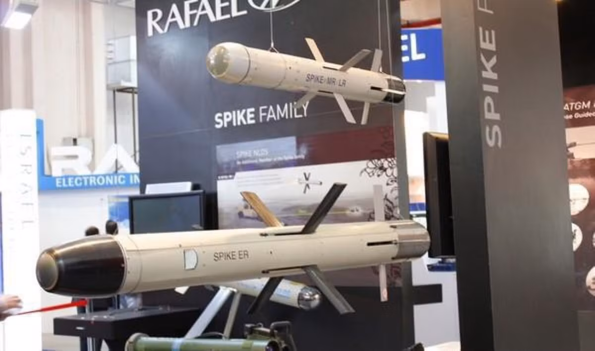 "Điều quan trọng nhất là xây dựng lưới phòng thủ mạnh và ngăn đối phương triển khai năng lực tác chiến. Chúng tôi đã tấn công căn cứ, phương tiện, nhà kho vũ khí, cơ sở hạ tầng và nhân lực đối phương. Tất cả nhằm làm suy yếu lực lượng hàng hải của Hamas và các nhóm Hồi giáo Palestine", tư lệnh hải quân Israel Eli Sharvit cho hay.