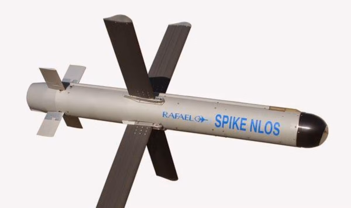 Tùy theo yêu cầu của từng nhiệm vụ nên chúng sẽ được lắp các kiểu đầu nổ khác nhau như xuyên lõm tandem, nổ mảnh, xuyên-nổ…