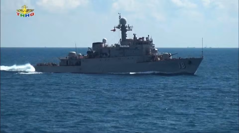 Tuy nhiên từ những bức ảnh được chụp hồi tháng 1, sau gần một năm thử nghiệm, bệ phóng loại KT-184 của những tên lửa chống hạm này đã được tháo dỡ khỏi tàu hộ tống số hiệu 20. Việc làm tương tự có lẽ cũng tiến hành trên tàu 18.