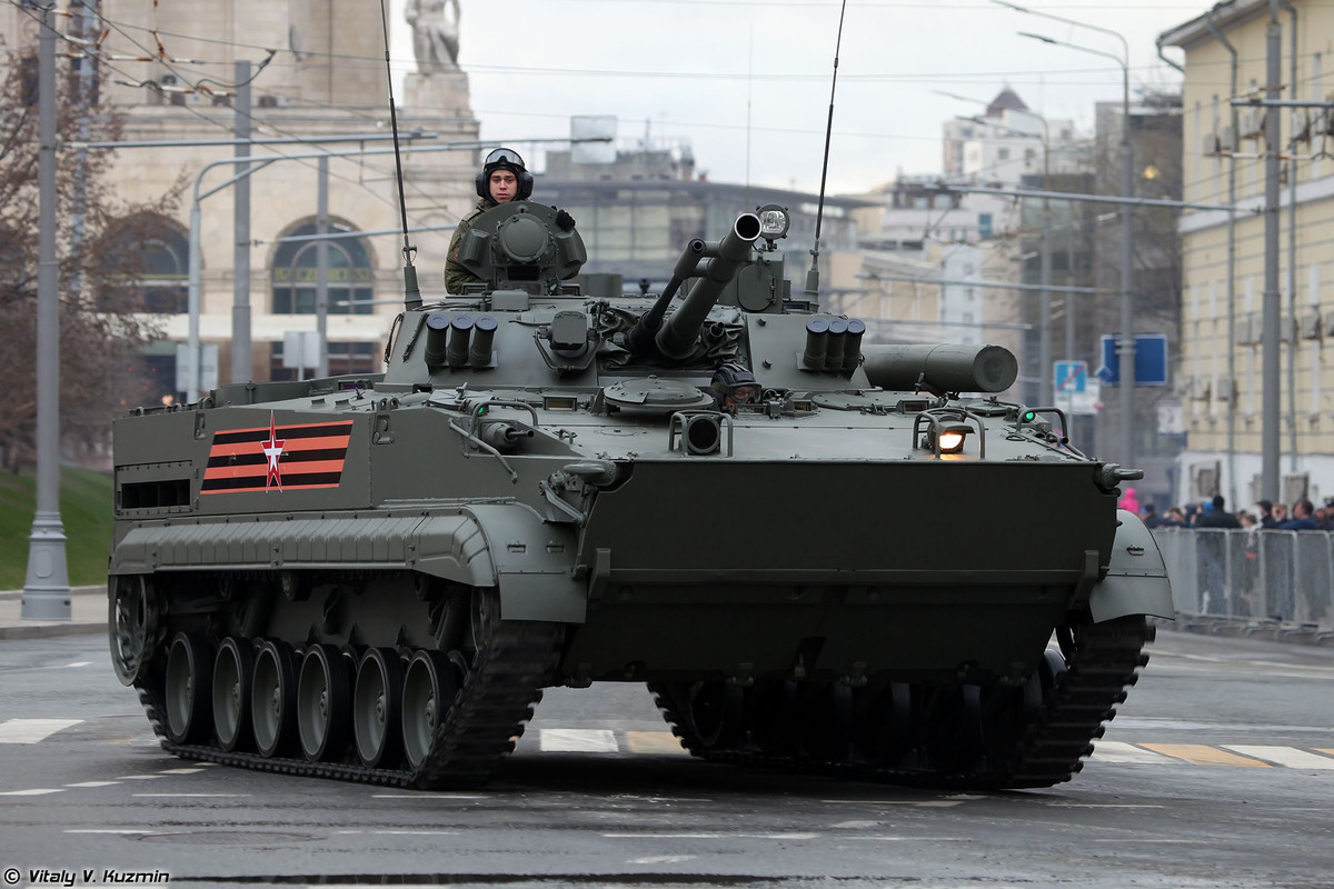 Đây là loại xe chiến đấu bộ binh có khả năng chở quân, được trang bị hỏa lực vừa đủ, đảm bảo tính cơ động cao trên chiến trường cũng như khả năng yểm trợ bộ binh hành tiến.