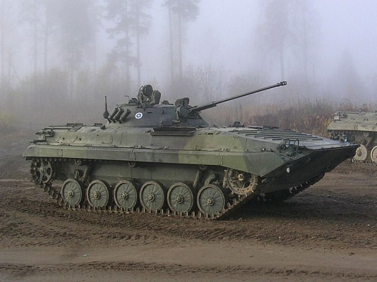 Phiên bản cũ hơn của BMP-3 đó là xe chiến đấu bộ binh BMP-2 cũng sẽ được tiếp tục cho nhập biên vào quân đội Nga trong năm nay, với quân số khoảng 280 chiếc.