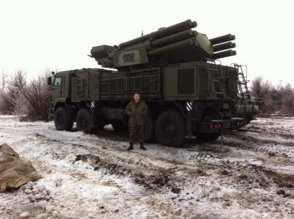 Bên cạnh đó, cũng chưa có gì bảo đảm các tổ hợp phòng không và tác chiến điện tử cồng kềnh nói trên phát huy hiệu quả trong thực tiễn, hay chỉ "lợi hại trên giấy" như màn thể hiện của nhiều vũ khí Nga gần đây.