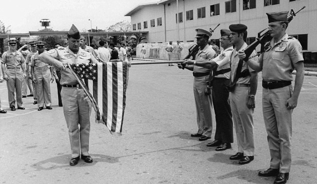 Nhiều nhà quan sát nhận xét, tuyên bố kết thúc chiến tranh Việt Nam của Tổng thống Ford cho thấy, Washington không còn muốn dính líu đến một cuộc chiến đã kéo quá dài, gây quá nhiều tốn kém và tạo sự chia rẽ ngay trong chính nội bộ nước Mỹ.
