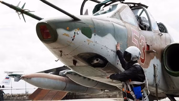 Theo thông báo của Bộ Quốc phòng Nga, vào ngày 3/2/2018, trong khi làm nhiệm vụ máy bay cường kích Su-25SM3 do Thiếu tá Roman Filipov điều khiển đã bị bắn rơi ở tỉnh Idlib của Syria.