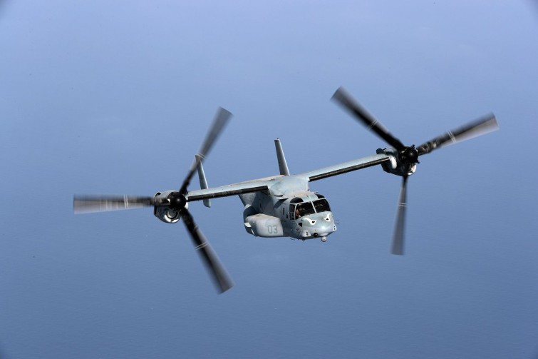 Khi làm nhiệm vụ vận tải, loại máy bay này có thể mang theo tối đa 9,7 tấn hàng hóa bên trong khoang chứa, hoặc mang theo lượng hàng hóa nặng 6,8 tấn treo bên ngoài máy bay.