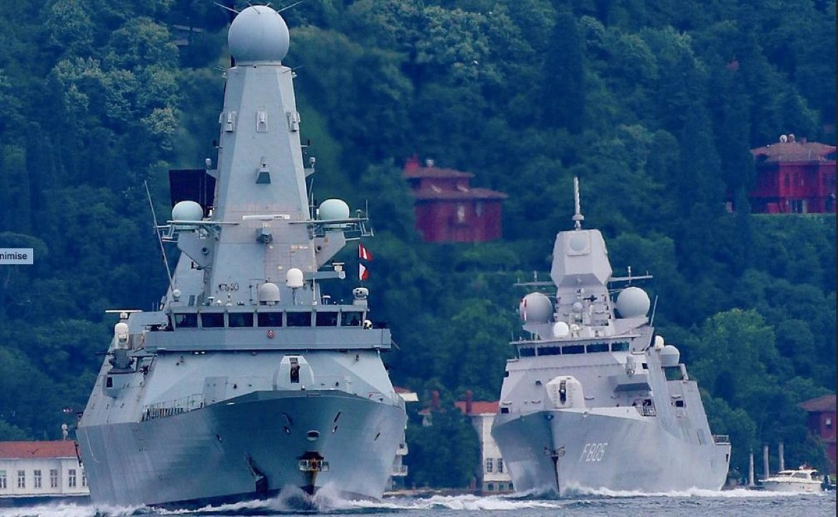 Tàu khu trục HMS Defender và HNLMS Evertsen thuộc biên chế nhóm tác chiến tàu sâu bay Queen Elizabeth của Anh đang thực hiện hành trình dự kiến kéo dài 28 tuần qua Địa Trung Hải, Biển Đỏ, Ấn Độ Dương, Biển Đông rồi tới Thái Bình Dương. Hai chiến hạm tách đội hình, tiến vào Biển Đen hôm 14/6 để làm nhiệm vụ riêng.