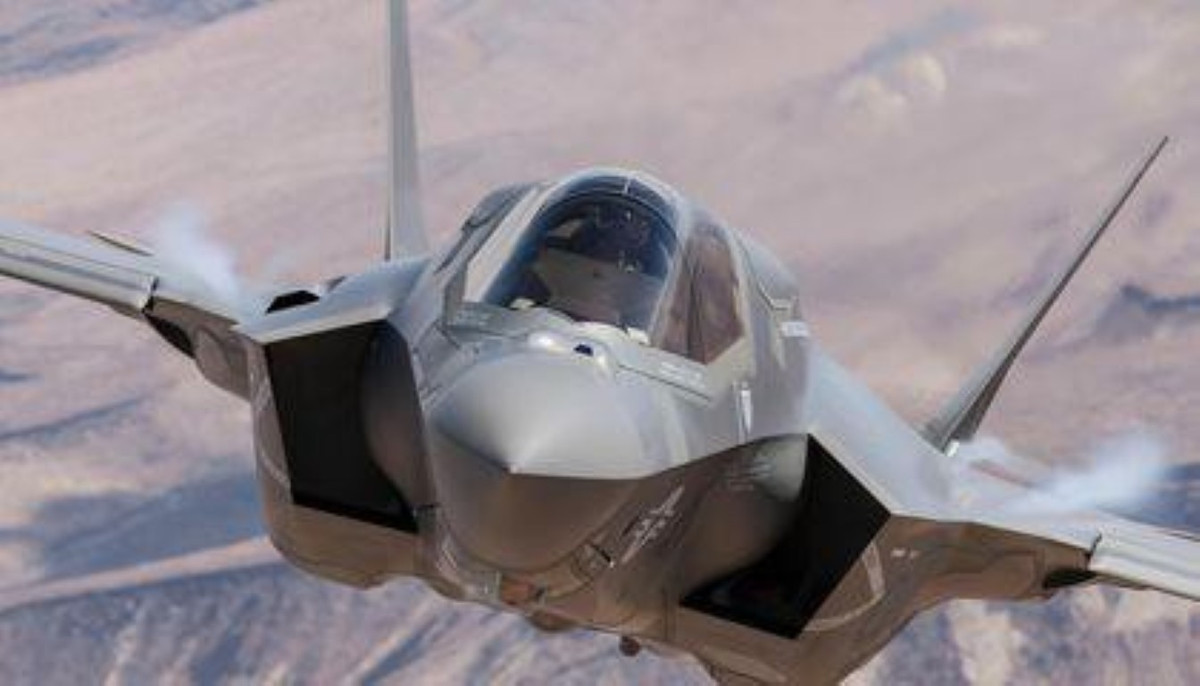 Mặc dù bị nhiều tai tiếng, nhưng những kiểm nghiệm tập trận cho thấy F-35 là những chiến đấu cơ đáng sợ và có năng lực chiến đấu tuyệt vời.