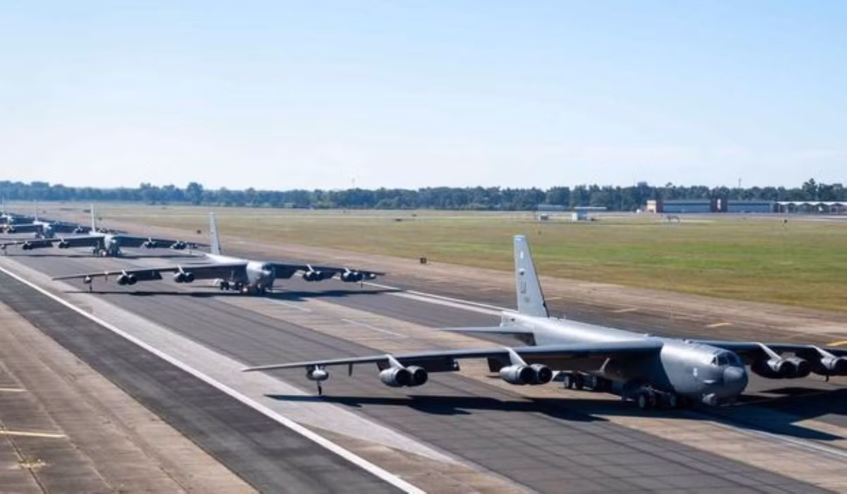 Điều này có nghĩa là B-52H có thể tấn công đối phương từ khoảng cách rất xa mà không cần đội tiêm kích hộ tống cũng như không cần phải có tên lửa hành trình Tomahawk "dọn đường" trước.